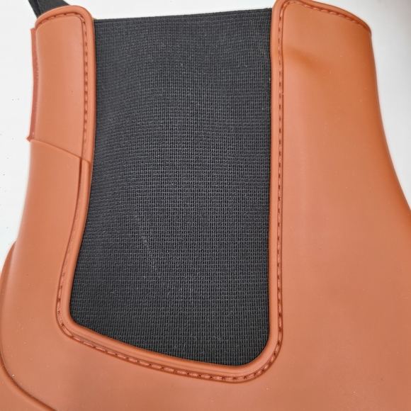 Bernardo Addison Rain Woman Ankle Boots Amber PVC Brown Red Size 10 New in box - Picture 8 of 11